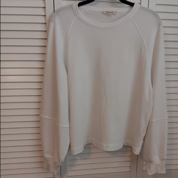 Relaxed Long-Sleeve Raglan Tee - Picture 6 of 8